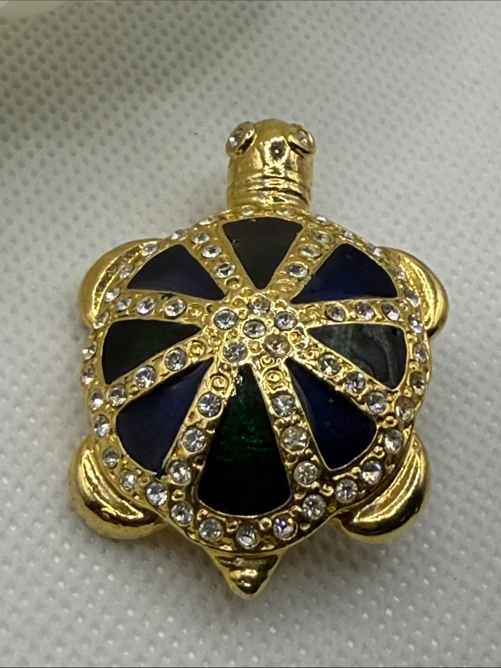 Vintage Gold-Tone Turtle Brooch Blue Green Enamel Clear Crystals high end look